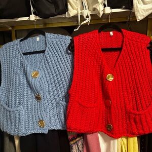 Two Knitted Vests Bundle 🍓🫐